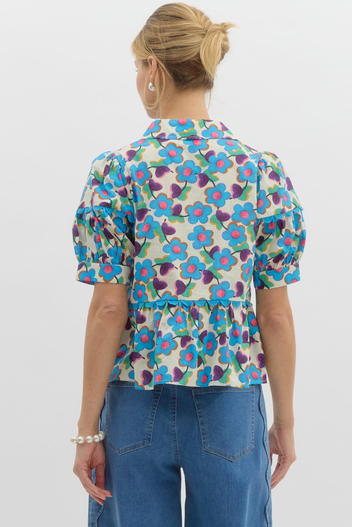 Floral collared v-neck top