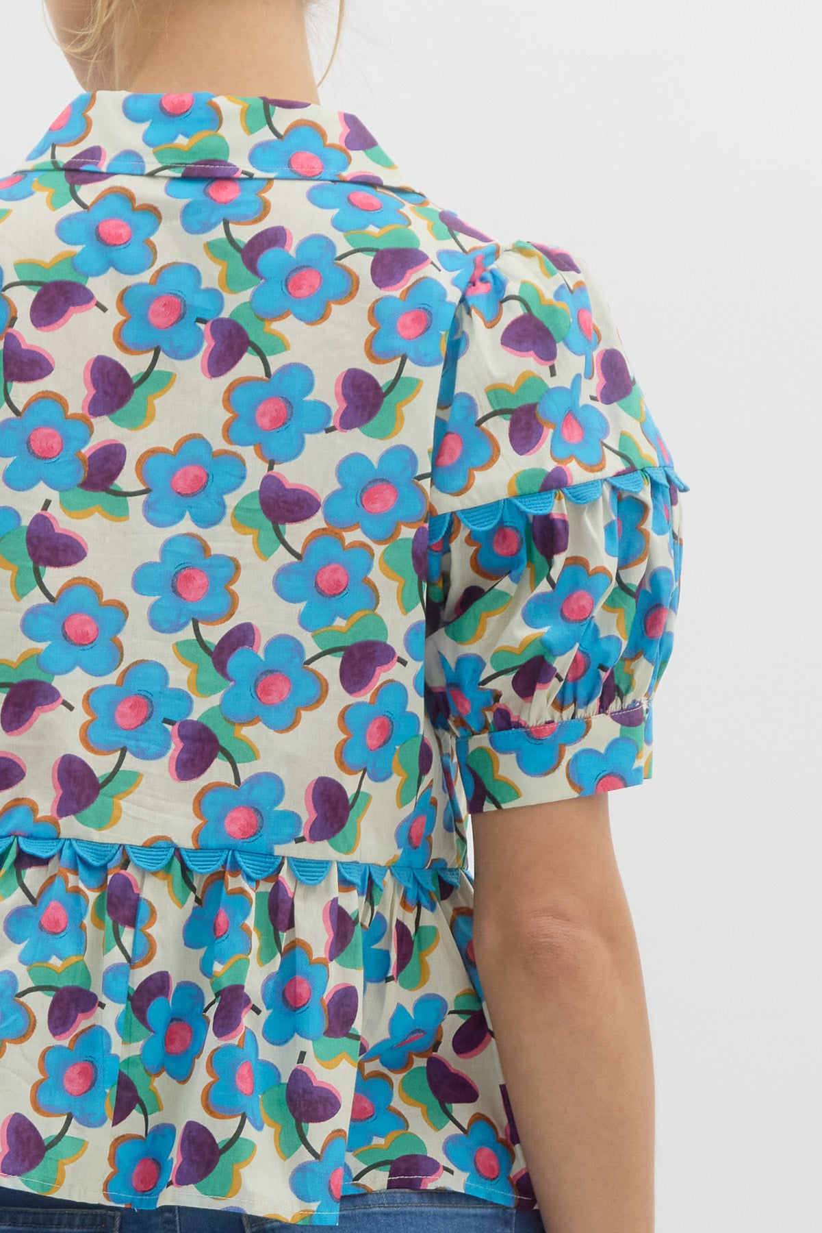 Floral collared v-neck top